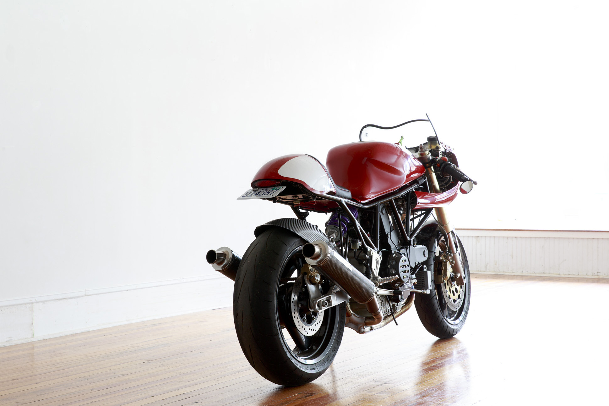 Ducati 900ss cafe racer rear image
