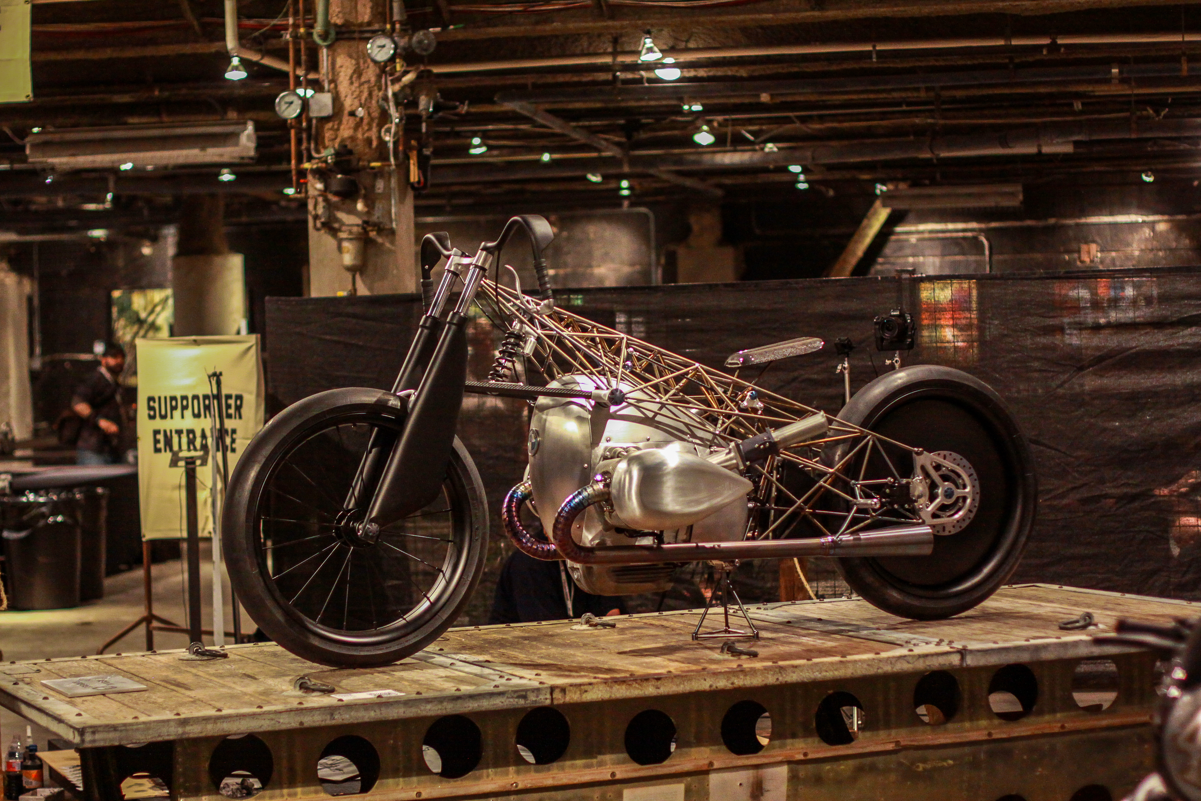 Revival Cycles Birdcage BMW