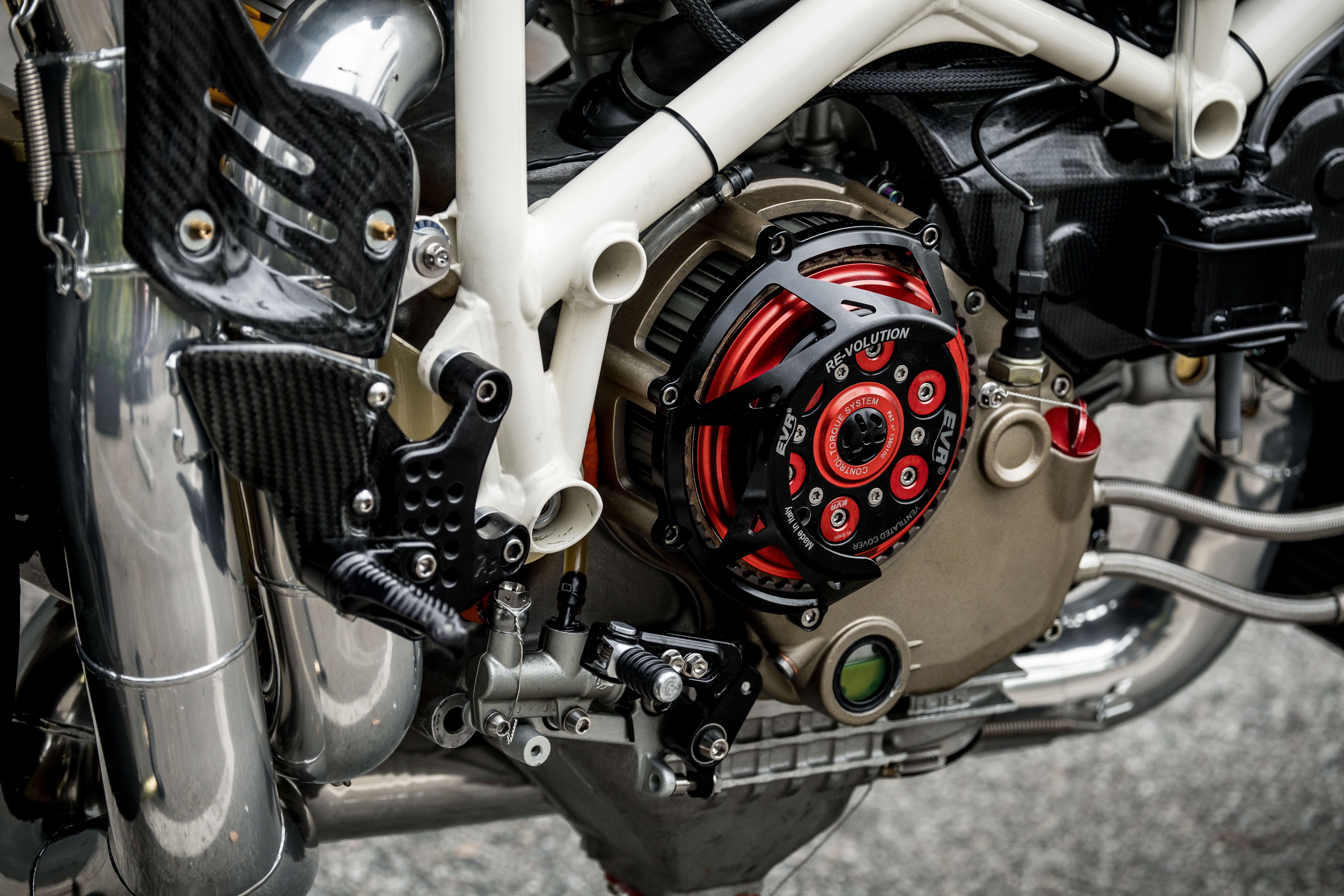 Woolies Workshop Ducati Pikes Peak Racer_engine