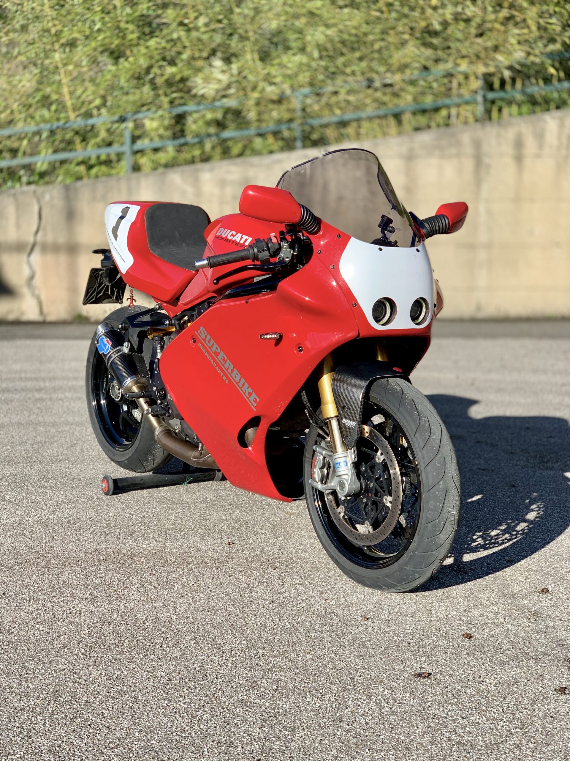 Custom Ducati Monster mixed with Ducati 888