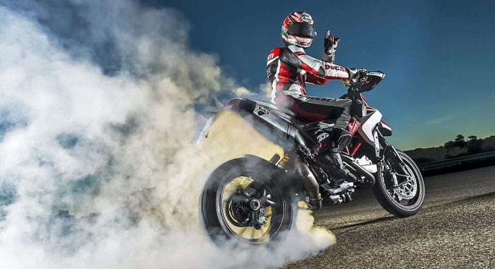 New Ducati Hypermotard – License to Thrill :: Video