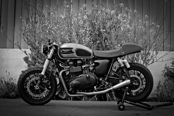 Bullitt OG, British Customs, Custom exhaust, cafe racer