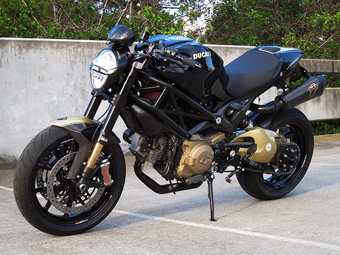 ducati monster 1100 evo custom