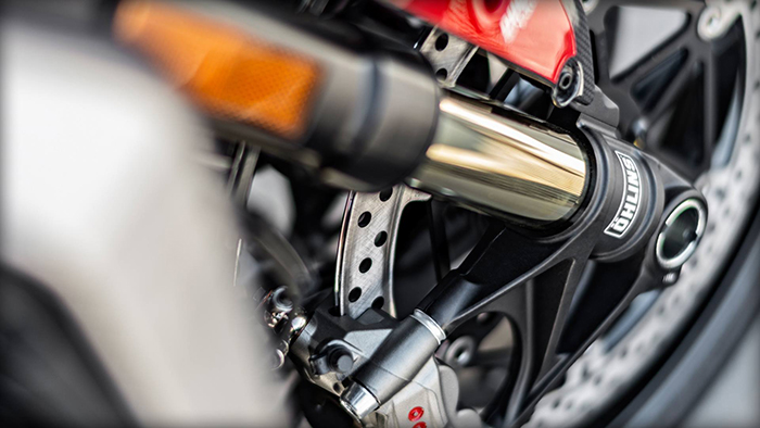 Ducati Monster 1200 R Ohlins 