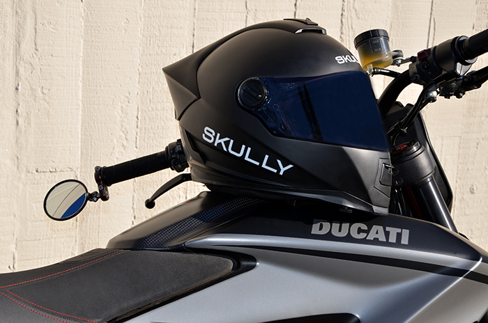 http://thebullitt.blogspot.com/2015/12/skully-ar-1-first-impression_15.html