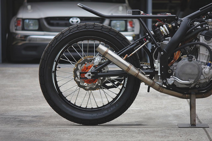 KTM 250 EXC-F cafe racer exhaust