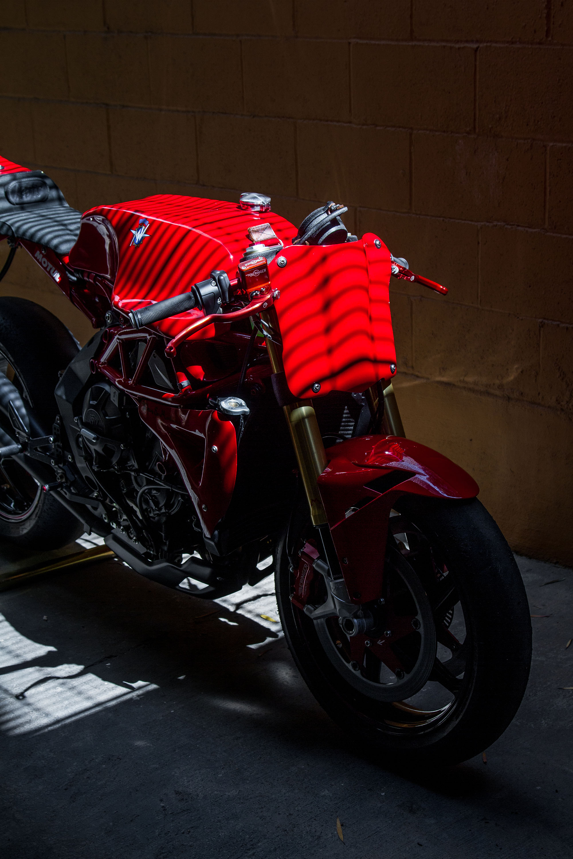 The Ago Tt Mv Agusta Brutale 800rr By Deus Ex Machina The Bullitt