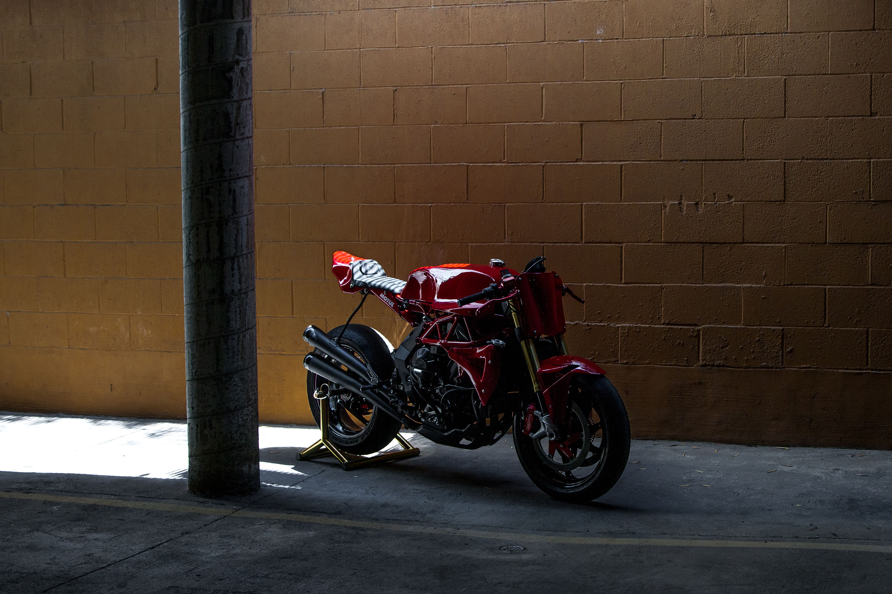 РњРѕС‚Рѕ MV Agusta 800 brutale Custom