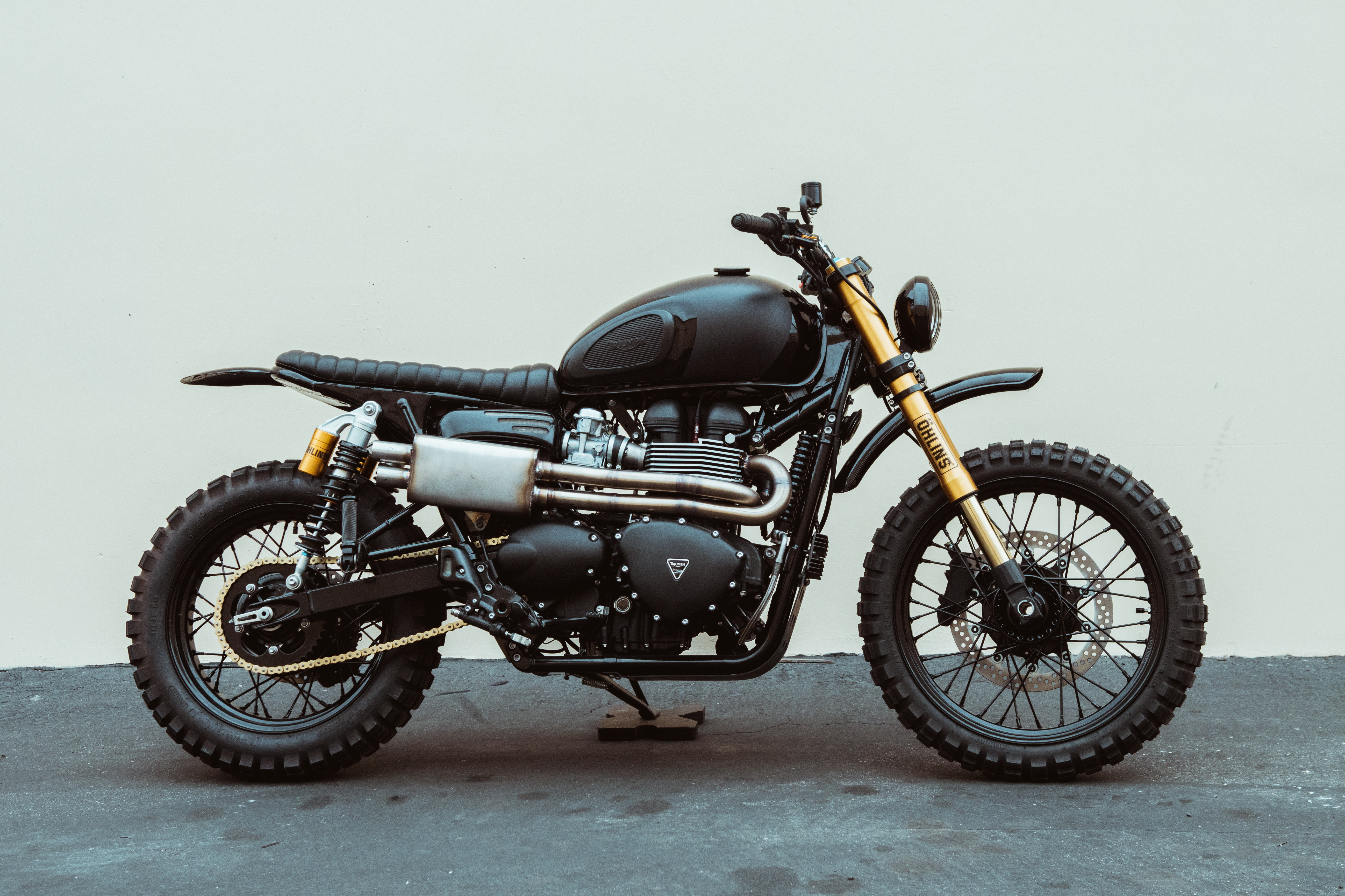 Triumph modern desert sled