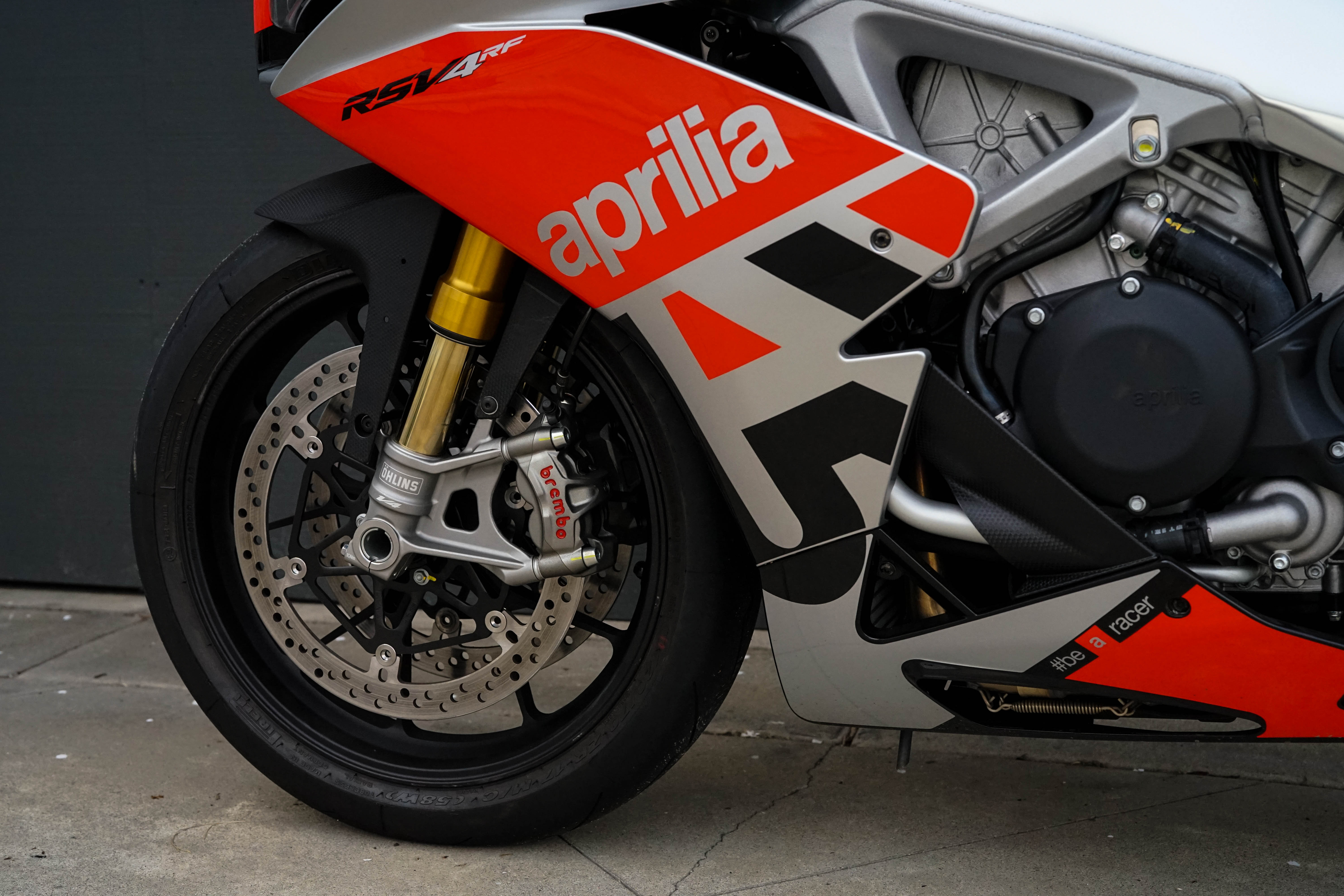 Aprilia RSV4 RF LE - Bullitt LE