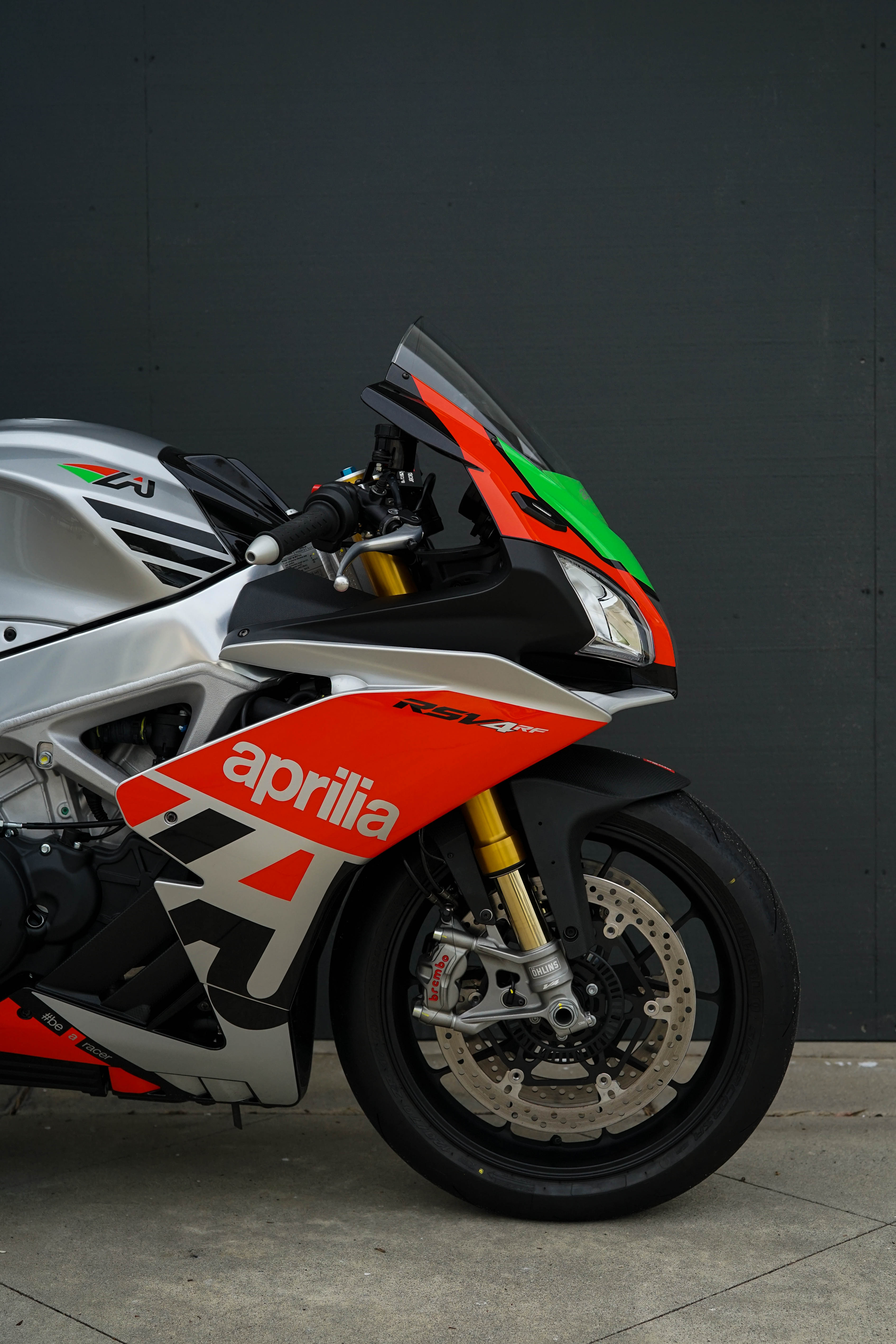 Aprilia RSV4 RF LE front end