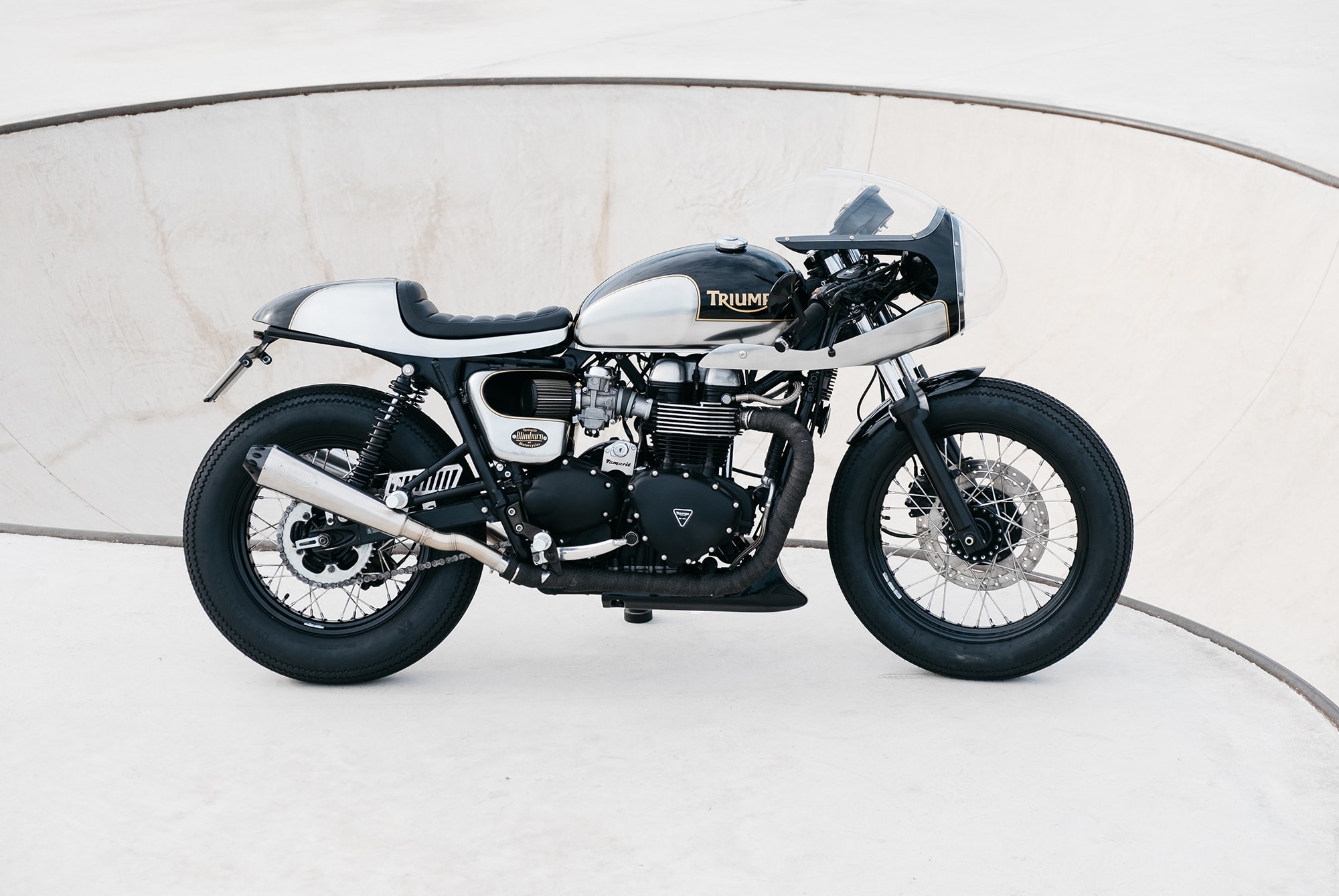 Triumph Cafe Racer by Tamarit Motorcycles