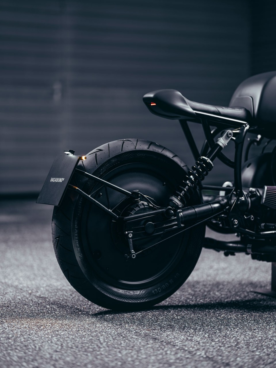 custom motorcycle wheel - BMW cafe racer