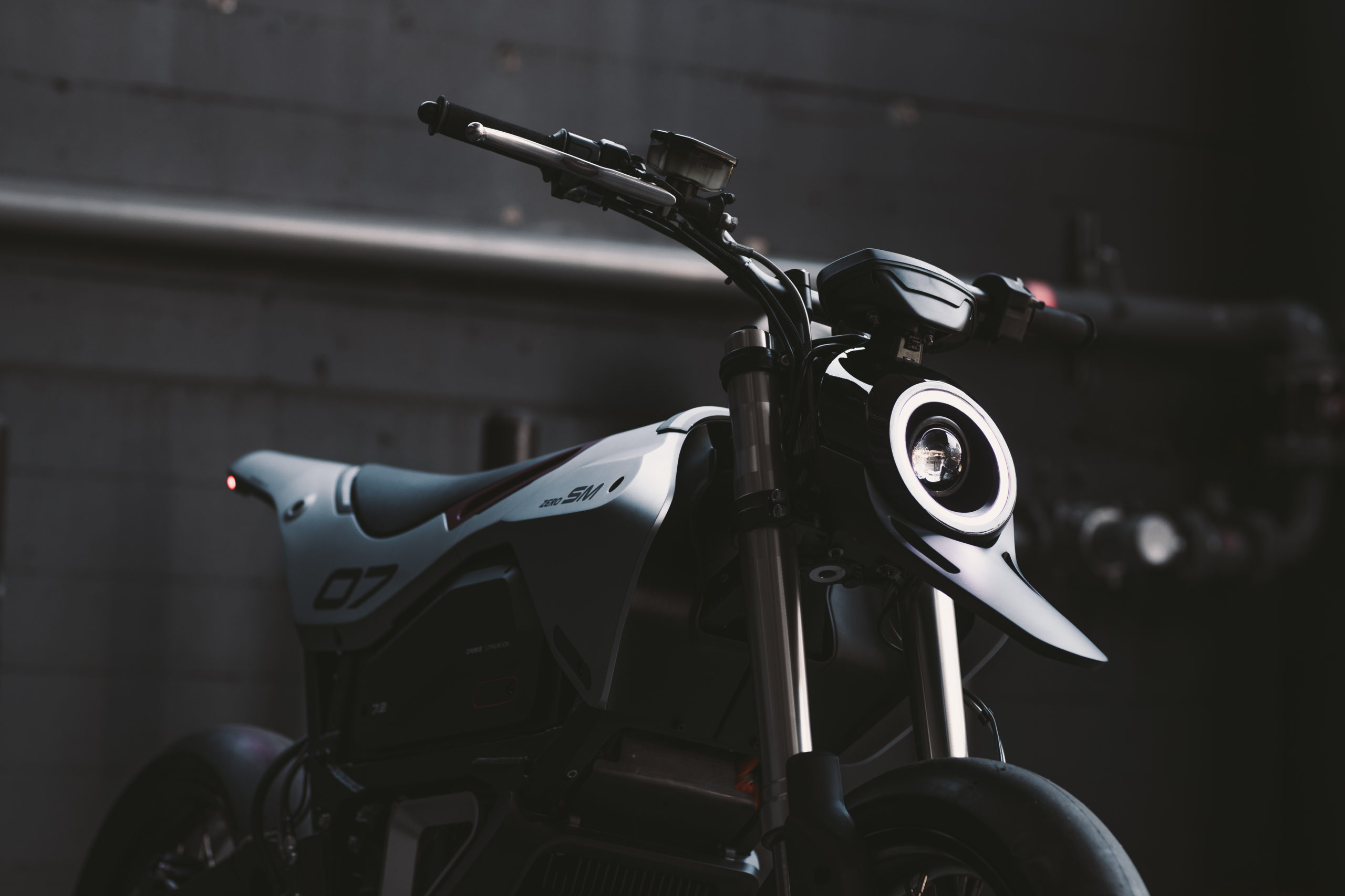 electric supermoto - custom Zero FXS