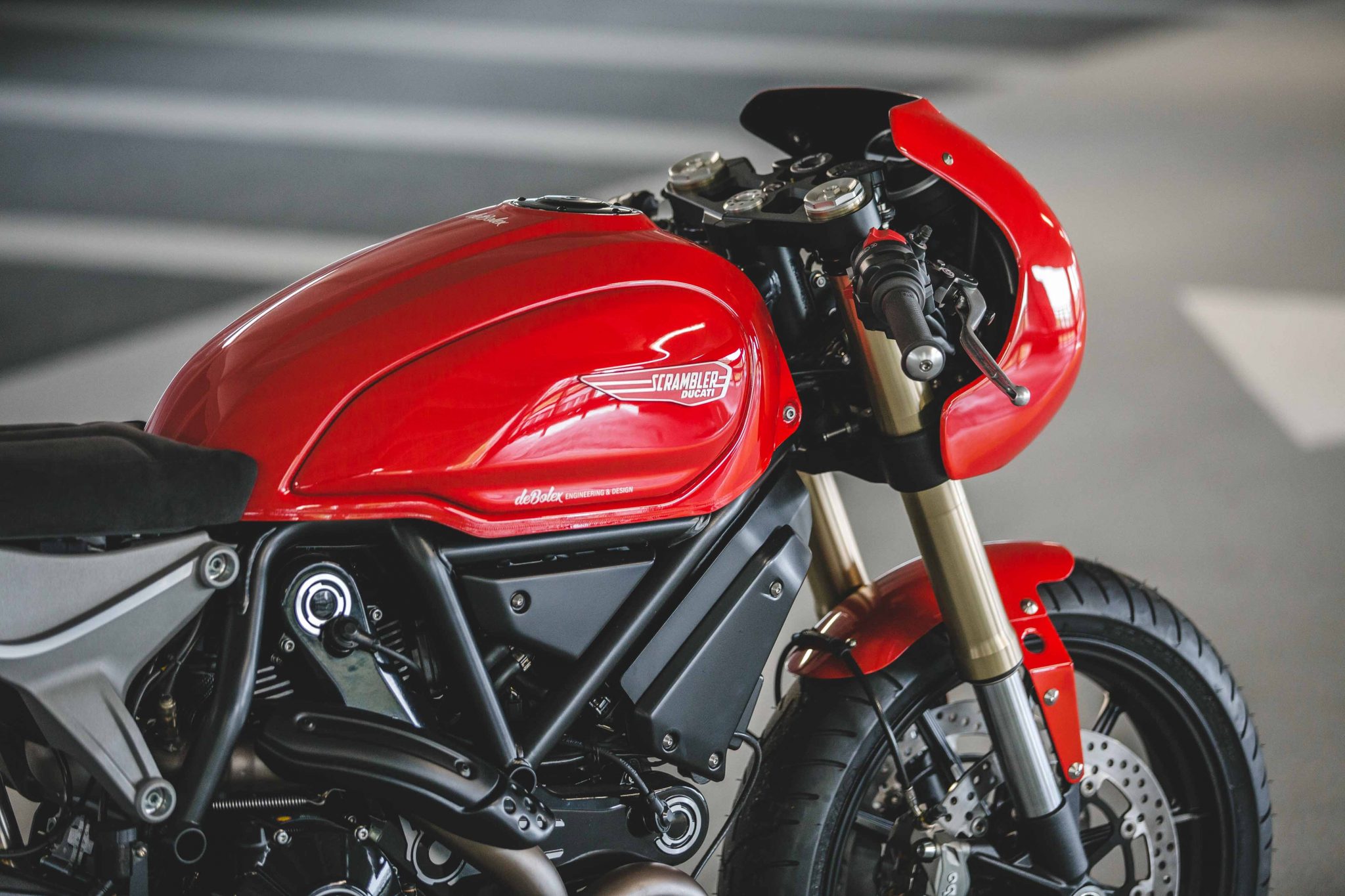 deBolex Engineering Scrambler Ducati cafe racer