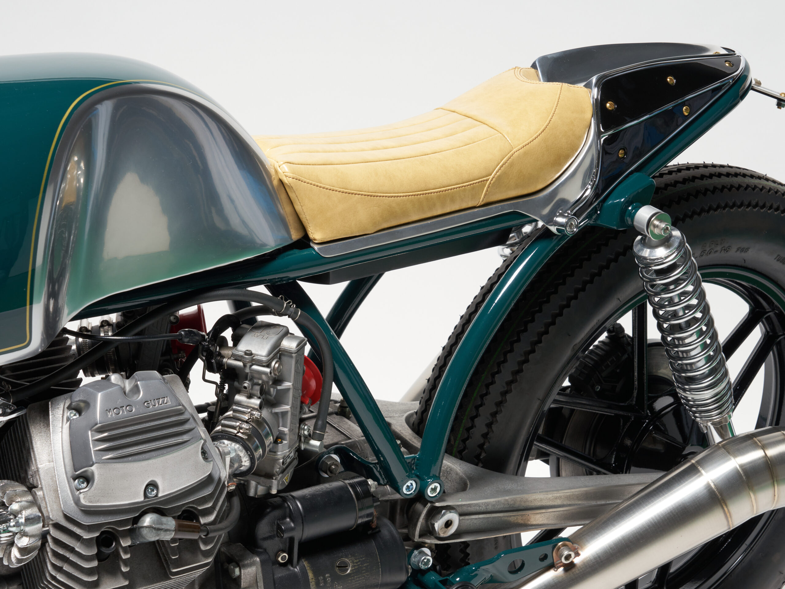 Moto Guzzi "Beretta" Cafe Racer by Dues Japan
