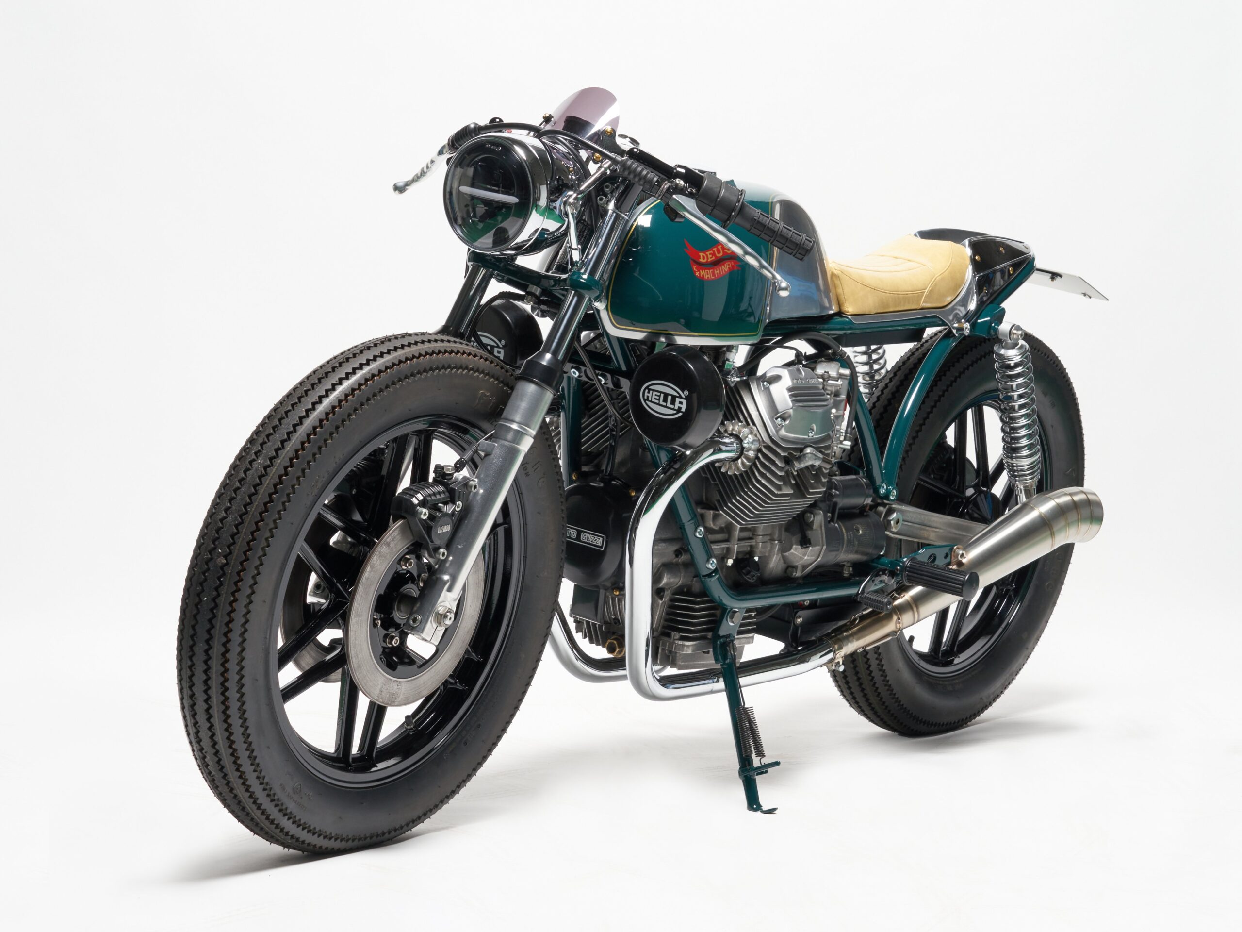 Moto Guzzi "Beretta" Cafe Racer by Dues Japan