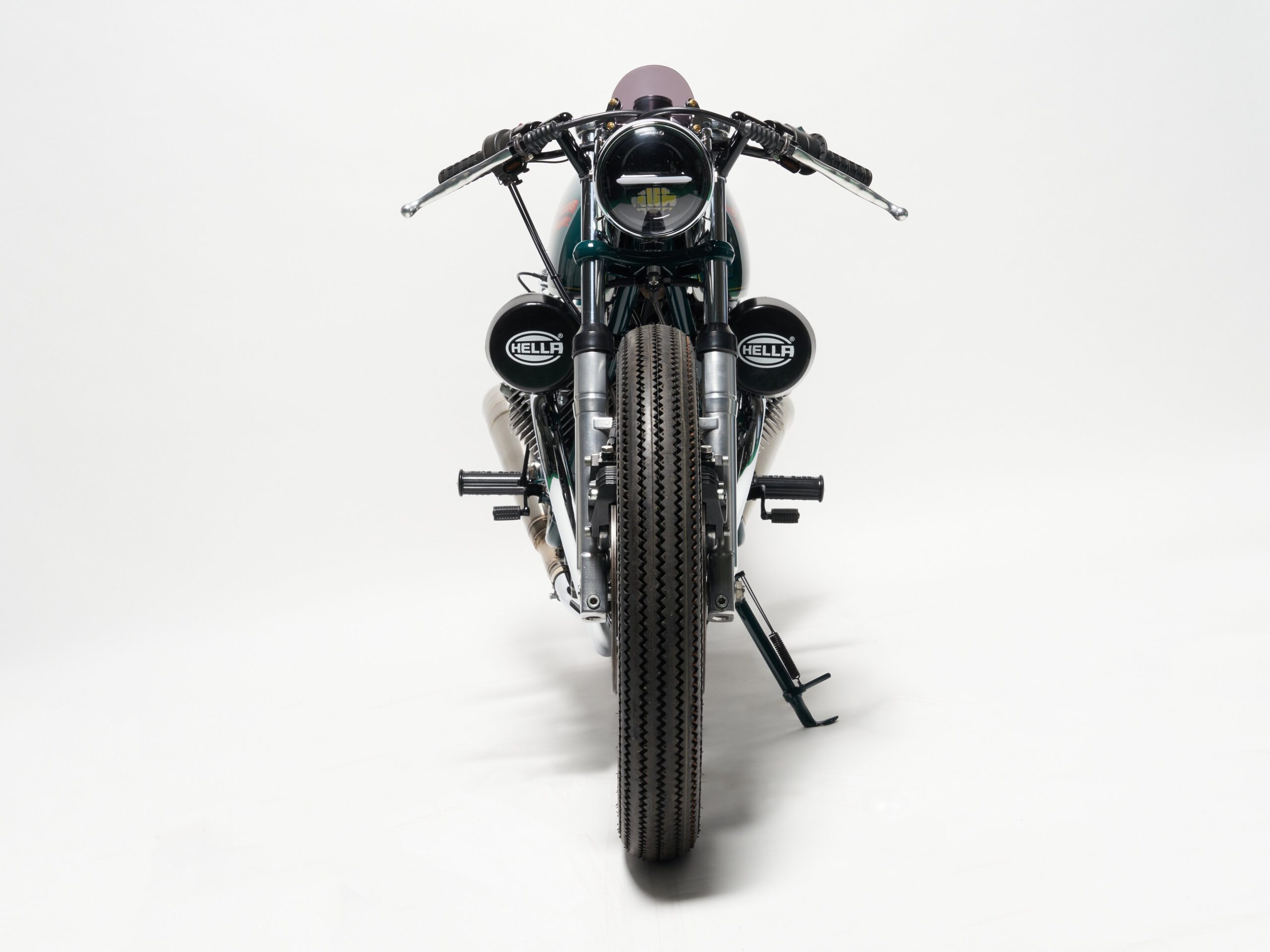 Moto Guzzi "Beretta" Cafe Racer by Dues Japan