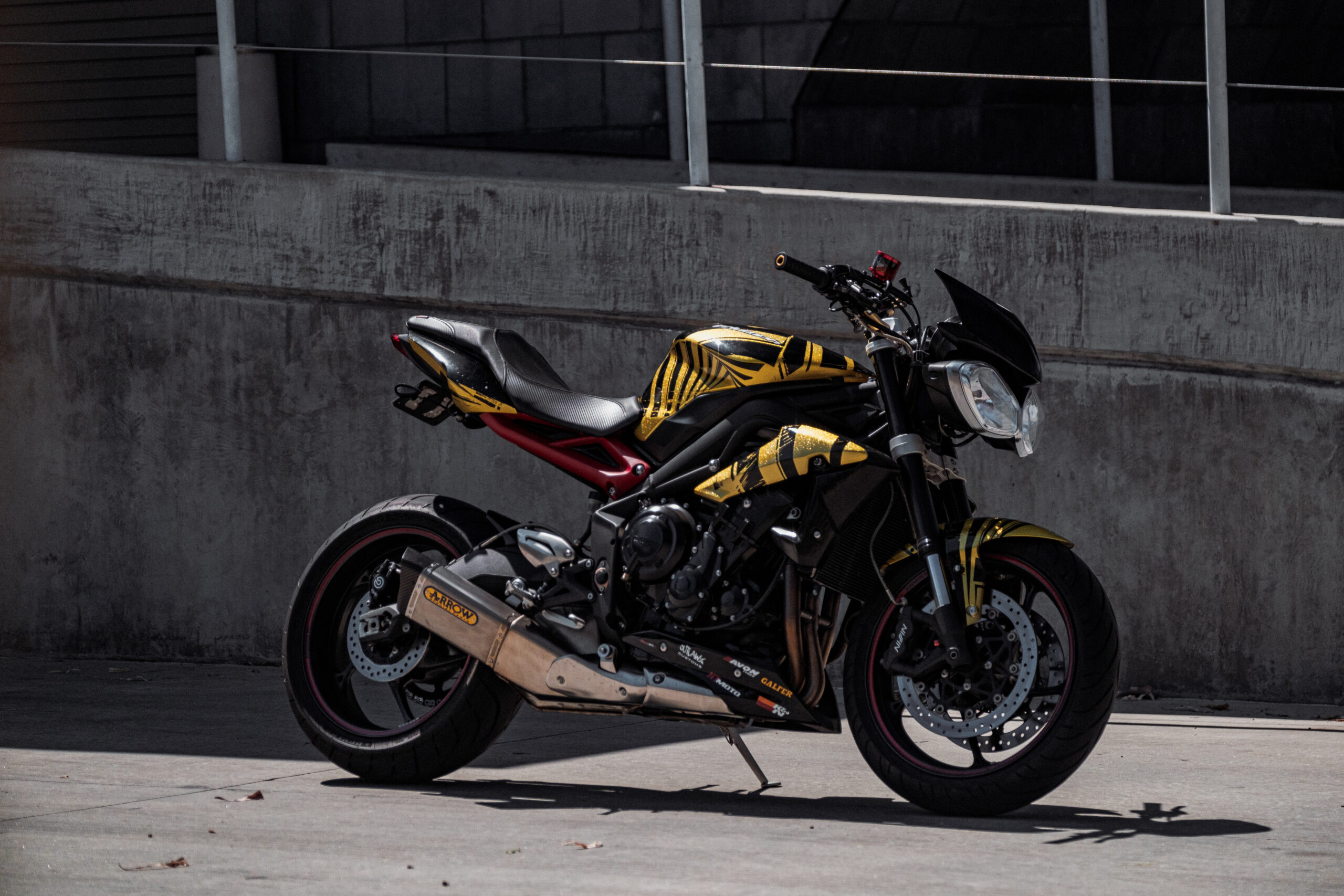 Special edition Team Empire Street Triple R