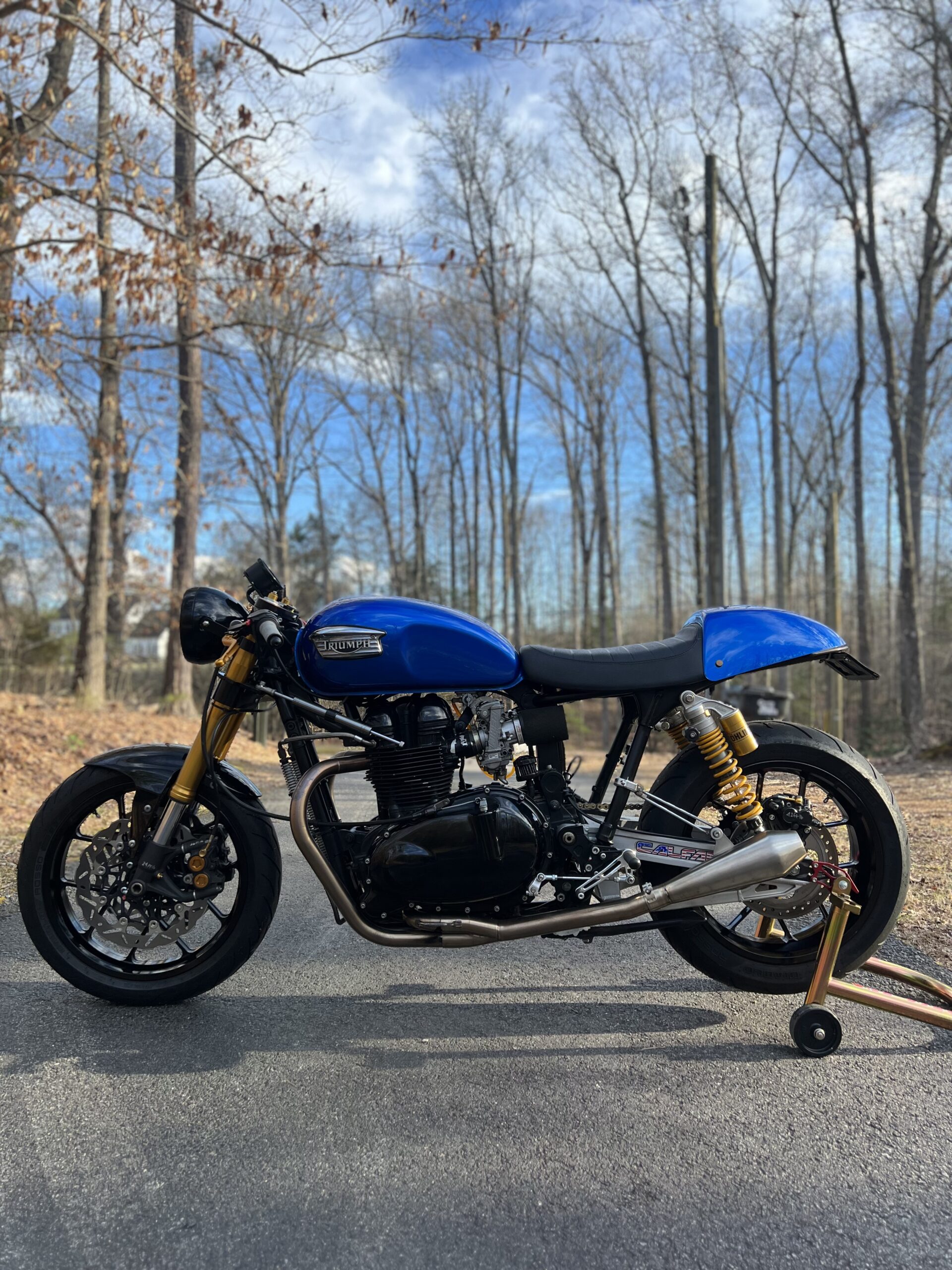 2005 deals triumph thruxton